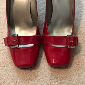 Anne Klein heel